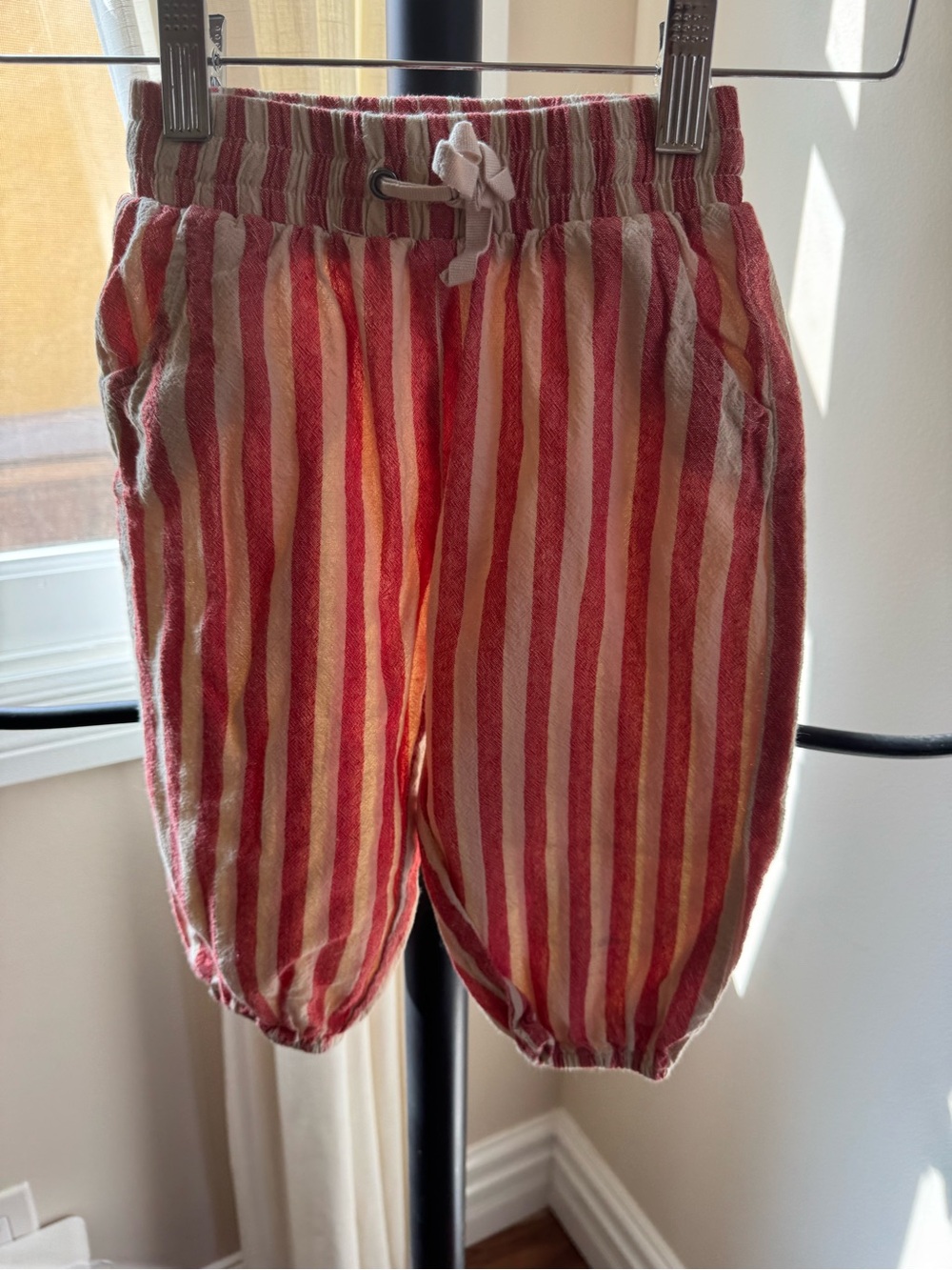 Wander & Wonder Kids Red & Cream Striped Drawstring Bubble pants Size 3-4T